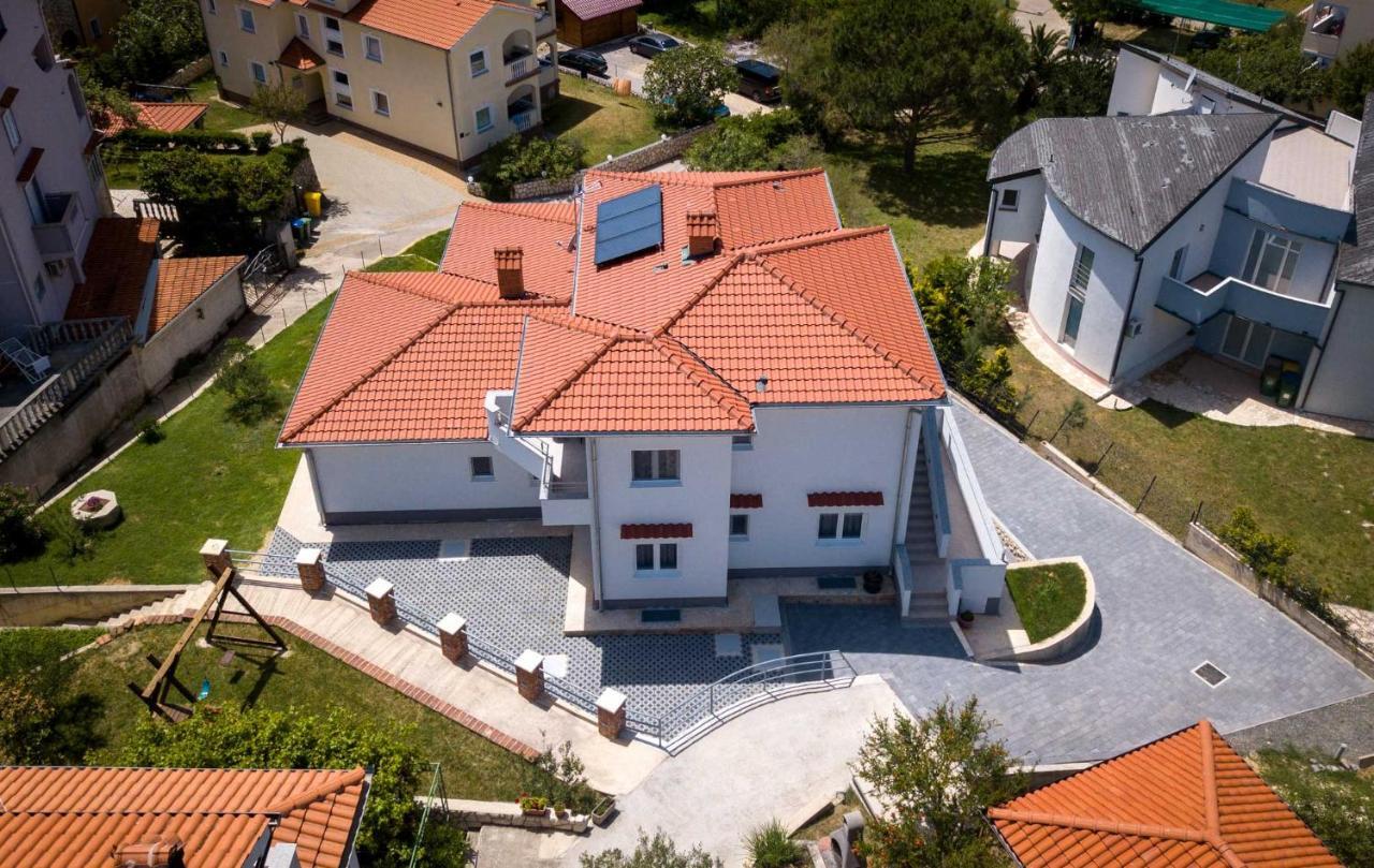Apartmani Villa Zora Lopar Eksteriør billede
