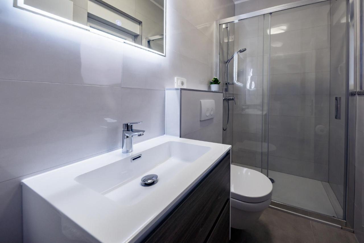 Apartmani Villa Zora Lopar Eksteriør billede